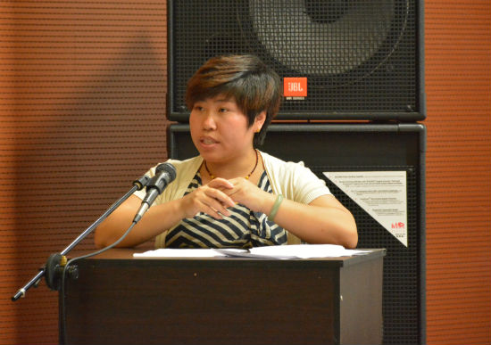 6动画艺术学院学工办主任李凤娟发言 罗格言摄.jpg